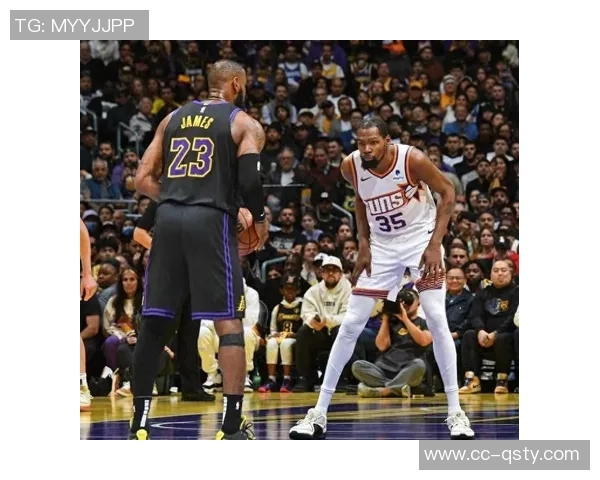 詹姆斯防守态度引发争议播客搭档选择沉默不语 詹姆斯防守态度引发争议播客搭档选择沉默不语